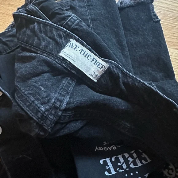 Free People We the Free Distressed Tapered Baggy Boyfriend Jeans (Obsidian) - Picture 3 of 3